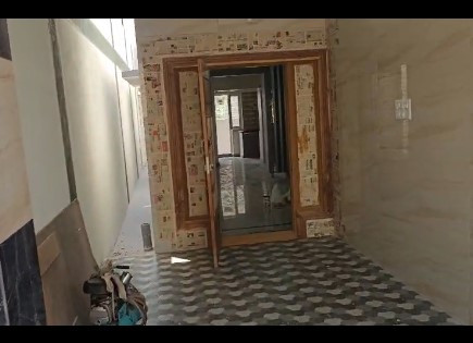 1 blurred preview photo — full photos on the property page