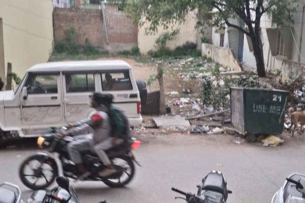 1 blurred preview photo — full photos on the property page
