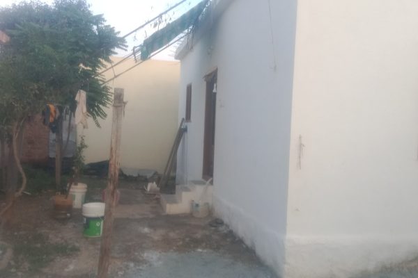 3 blurred preview photos — full photos on the property page